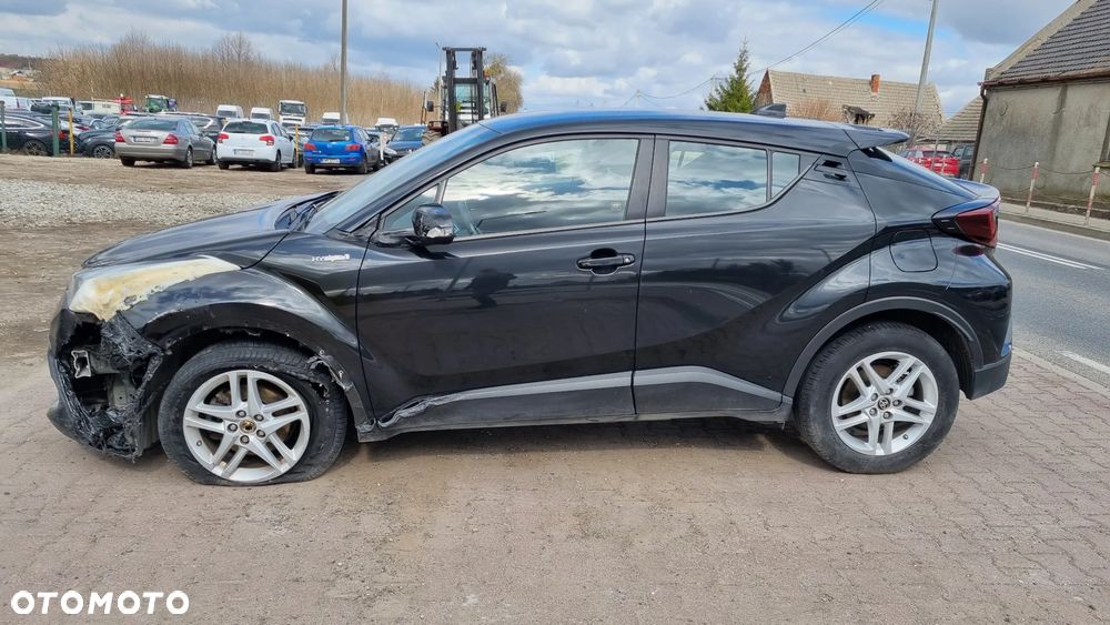 Toyota C-HR Business-Edition - 3