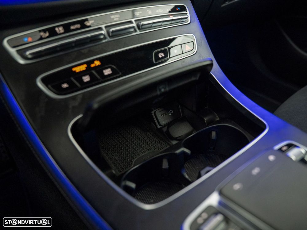 Mercedes-Benz E 300 de AMG Line - 30