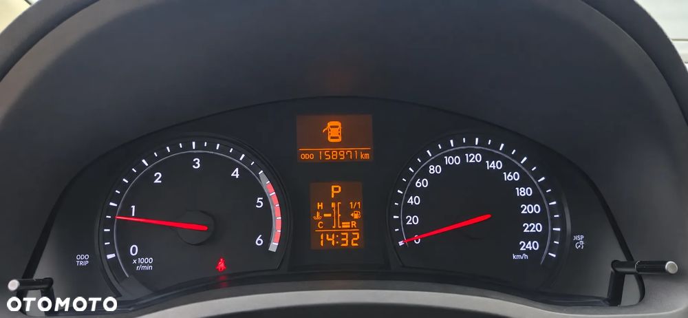Toyota Avensis 2.2 D-4D Prestige NAVI - 19
