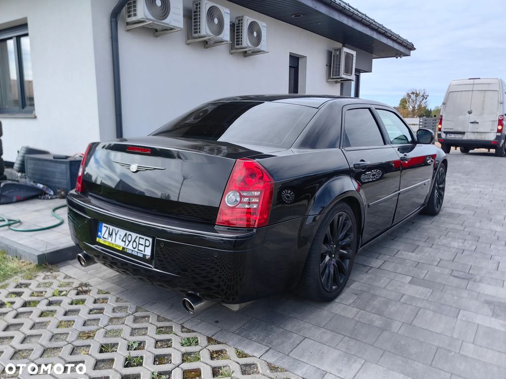 Chrysler 300C - 11