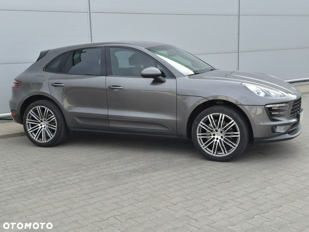 Porsche Macan - 2