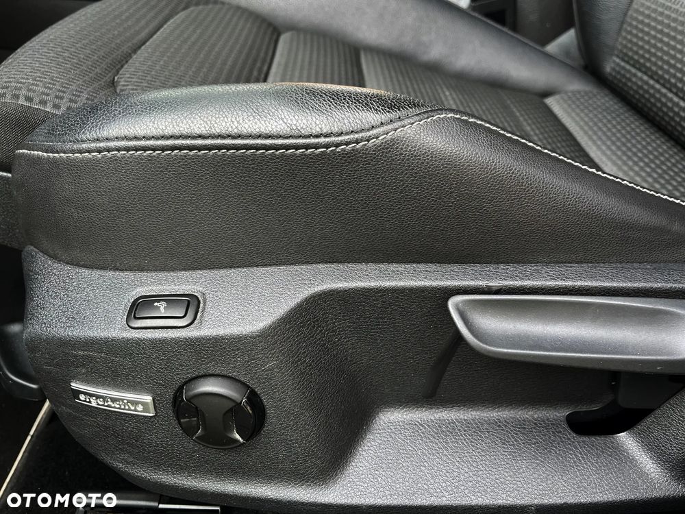 Volkswagen Golf 1.2 TSI Highline - 17