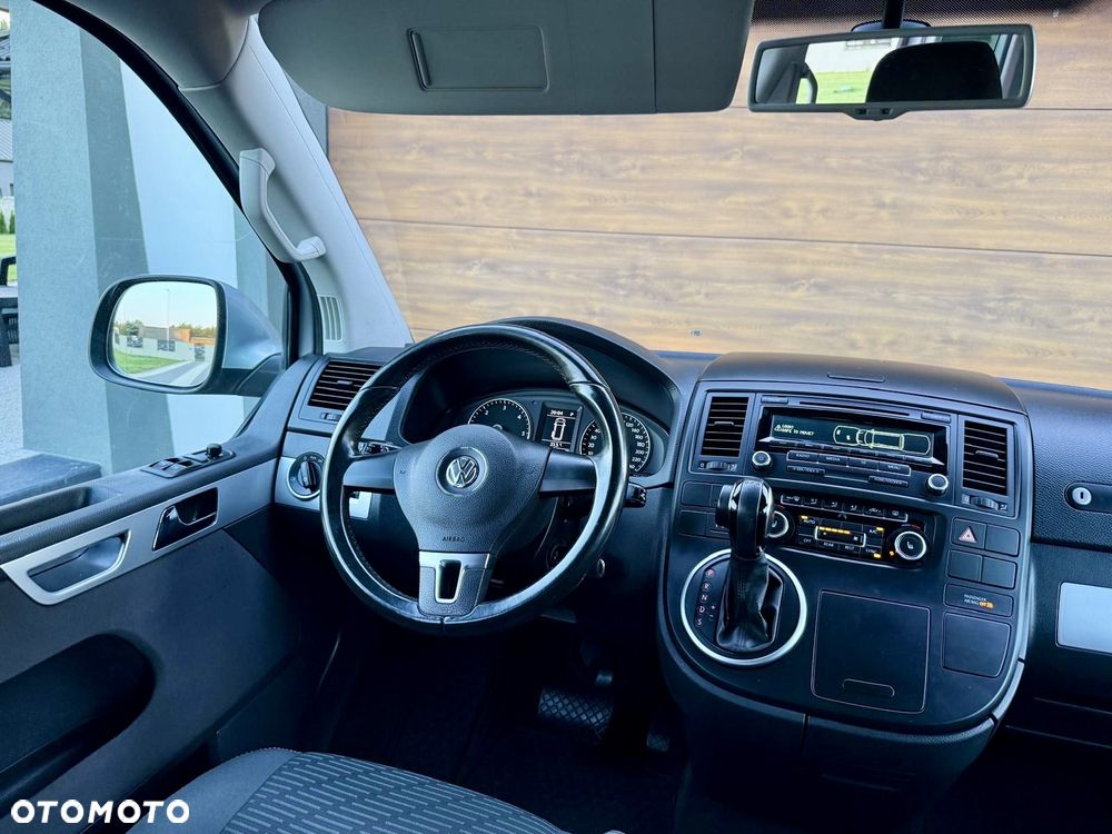 Volkswagen Multivan - 15