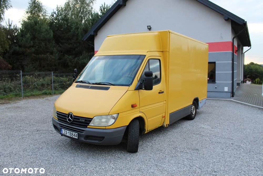 Mercedes-Benz sprinter - 1