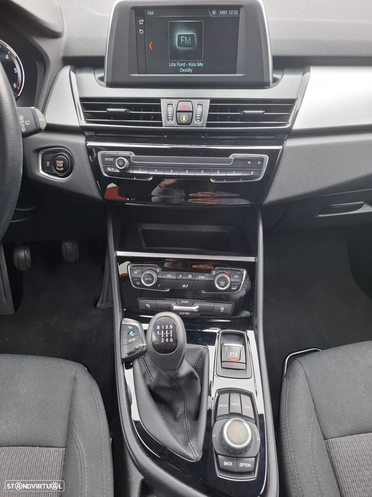 BMW 216 Active Tourer d Corporate Edition - 10