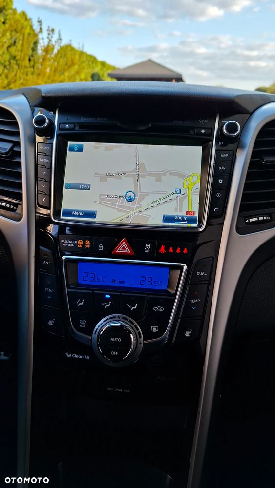 Hyundai i30 1.6 GDI Premium - 23