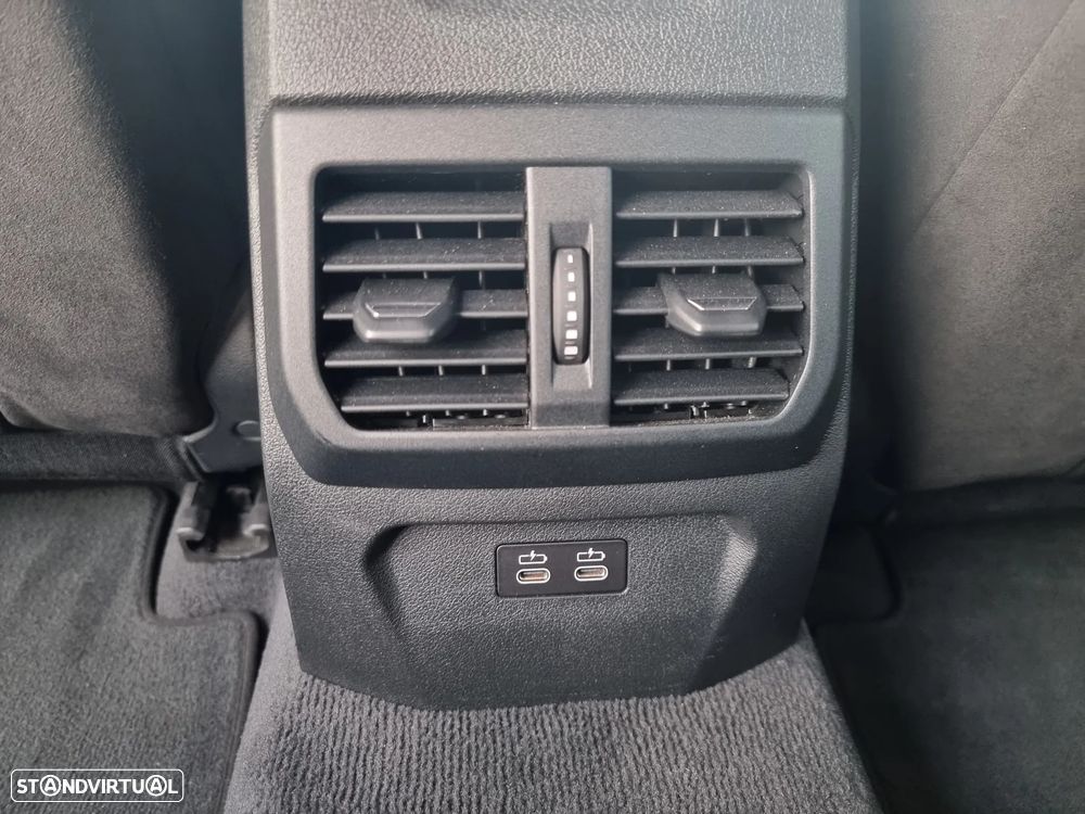 BMW M135i xDrive - 36