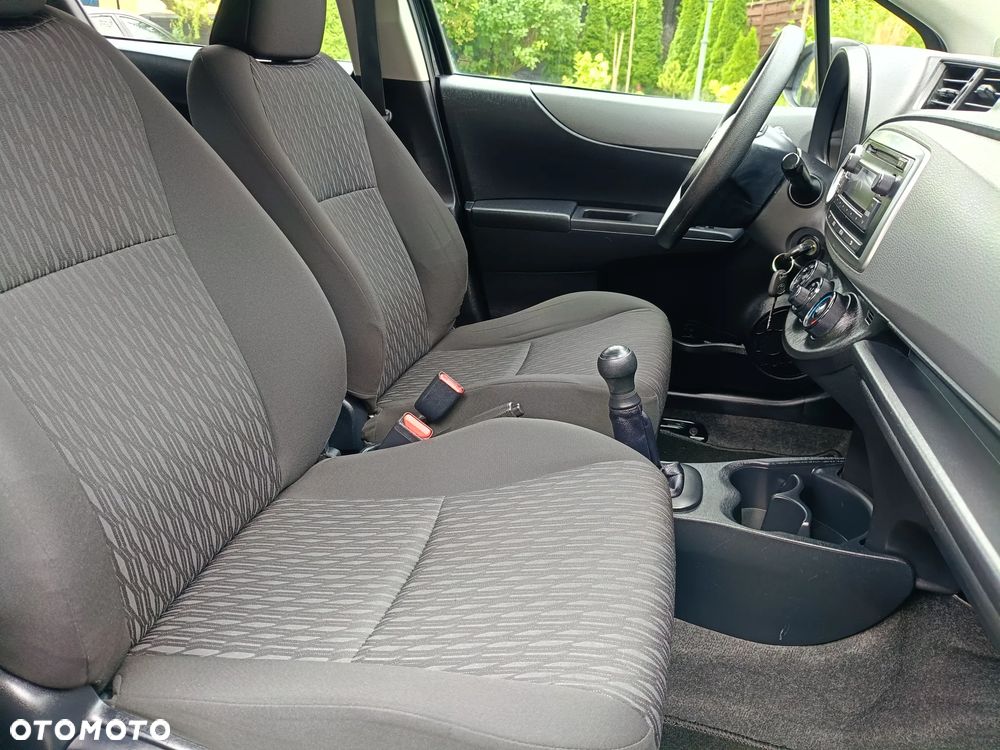 Toyota Yaris - 32