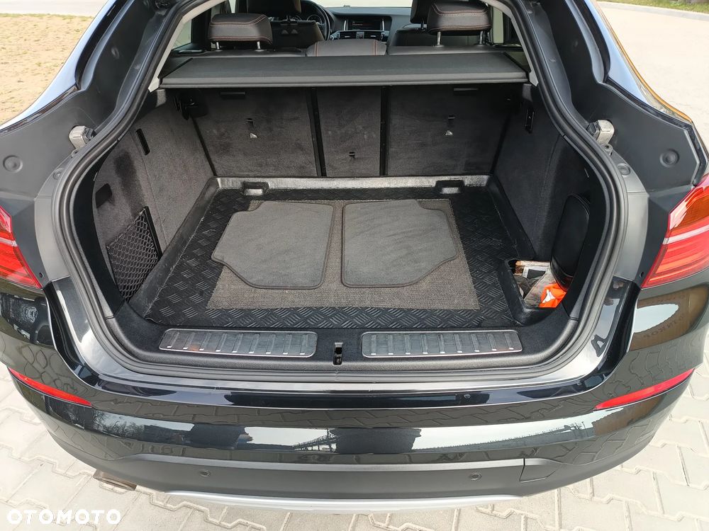 BMW X4 xDrive20i - 15
