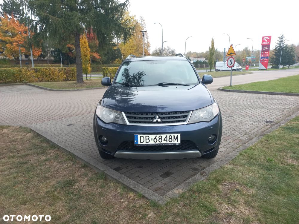 Mitsubishi Outlander - 16
