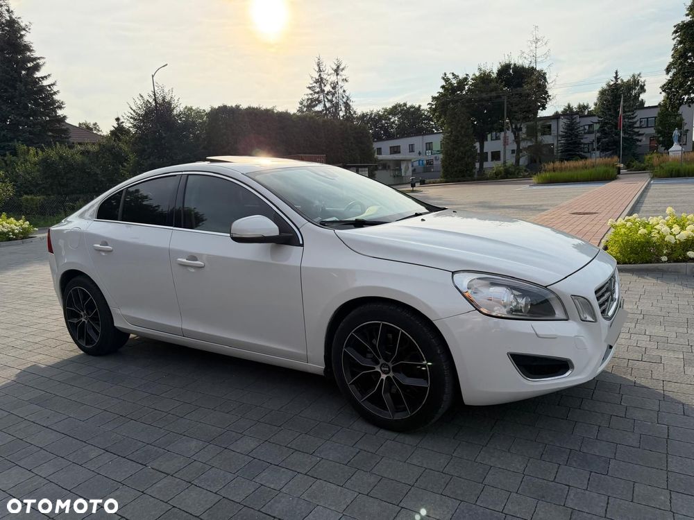 Volvo S60 2.5 T5 - 5