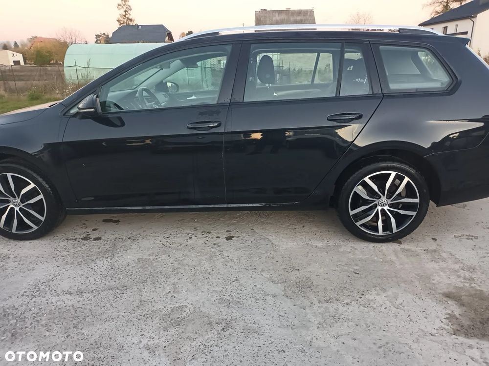 Volkswagen Golf 2.0 BlueTDI DSG Comfortline - 11