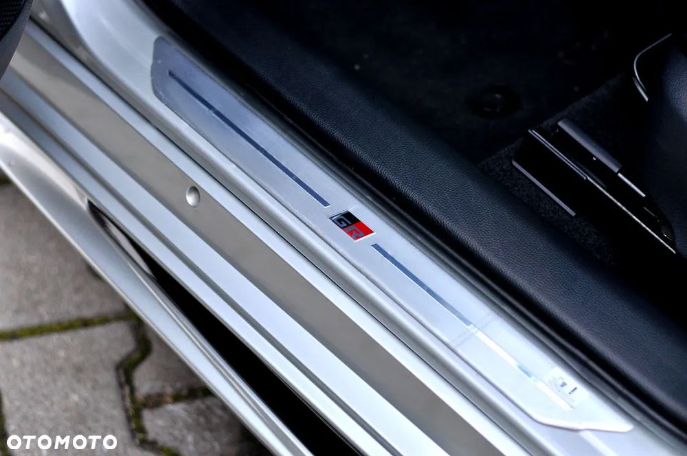 Toyota Corolla 2.0 Hybrid GR Sport - 30