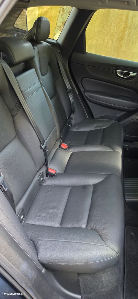 Volvo XC 60 2.0 T6 PHEV Inscription AWD - 12