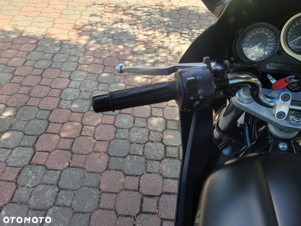 Yamaha FZS - 29