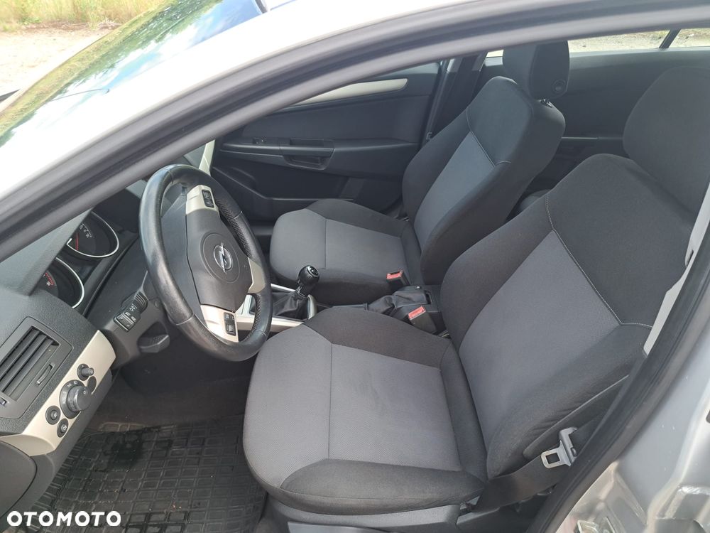 Opel Astra 1.6 Edition Sport - 23