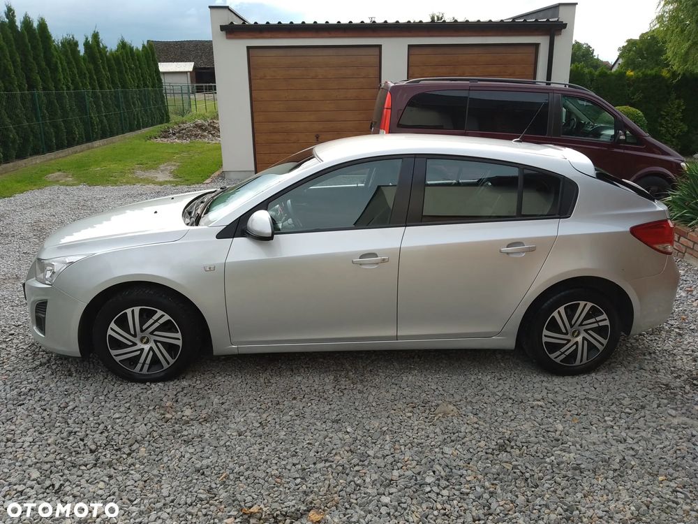 Chevrolet Cruze - 5