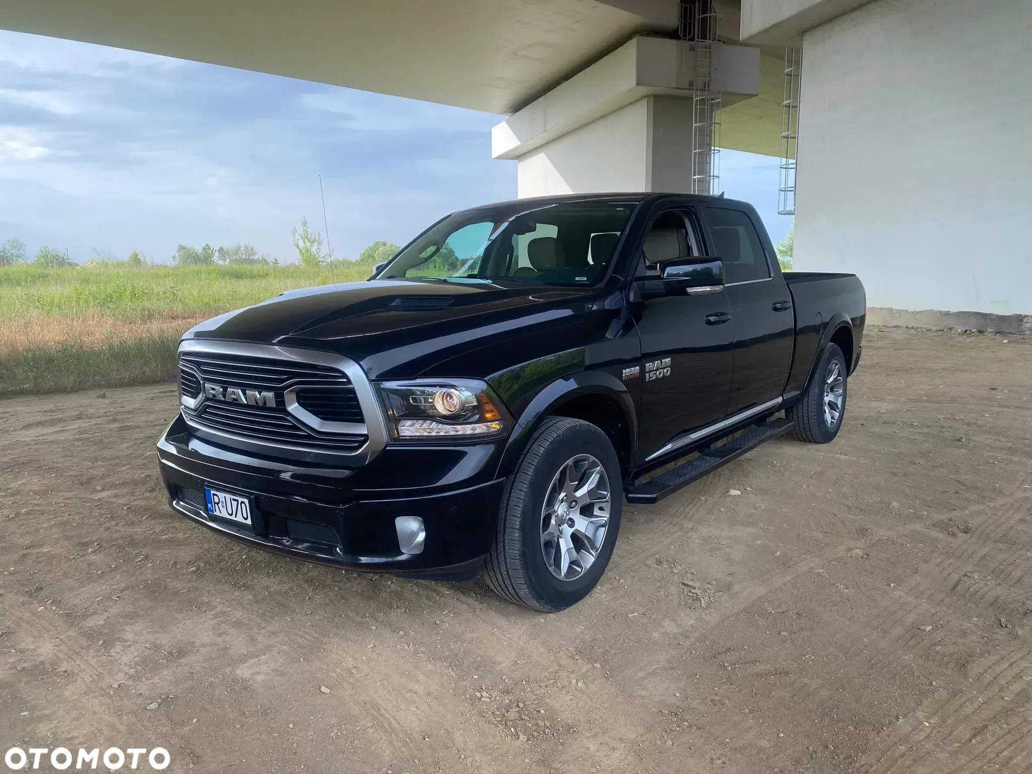 Dodge RAM 1500 5.7 4x4 - 4