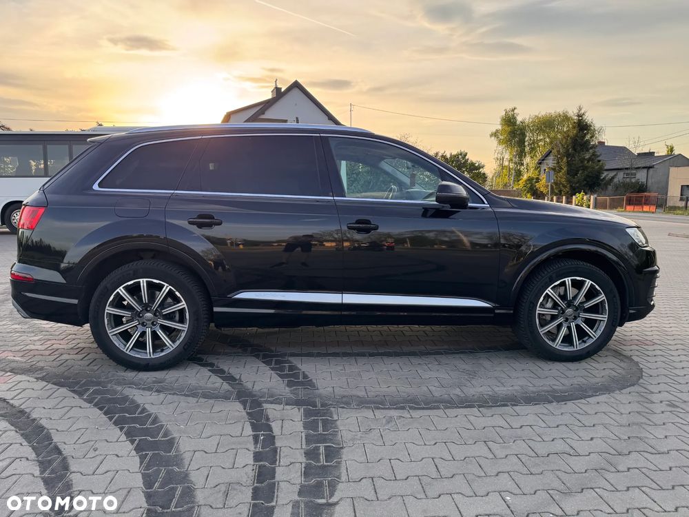 Audi Q7 - 10