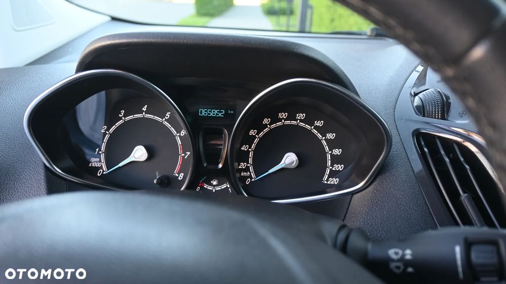 Ford Tourneo Courier 1.0 EcoBoost Titanium - 24