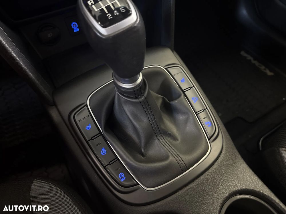 Hyundai KONA - 18