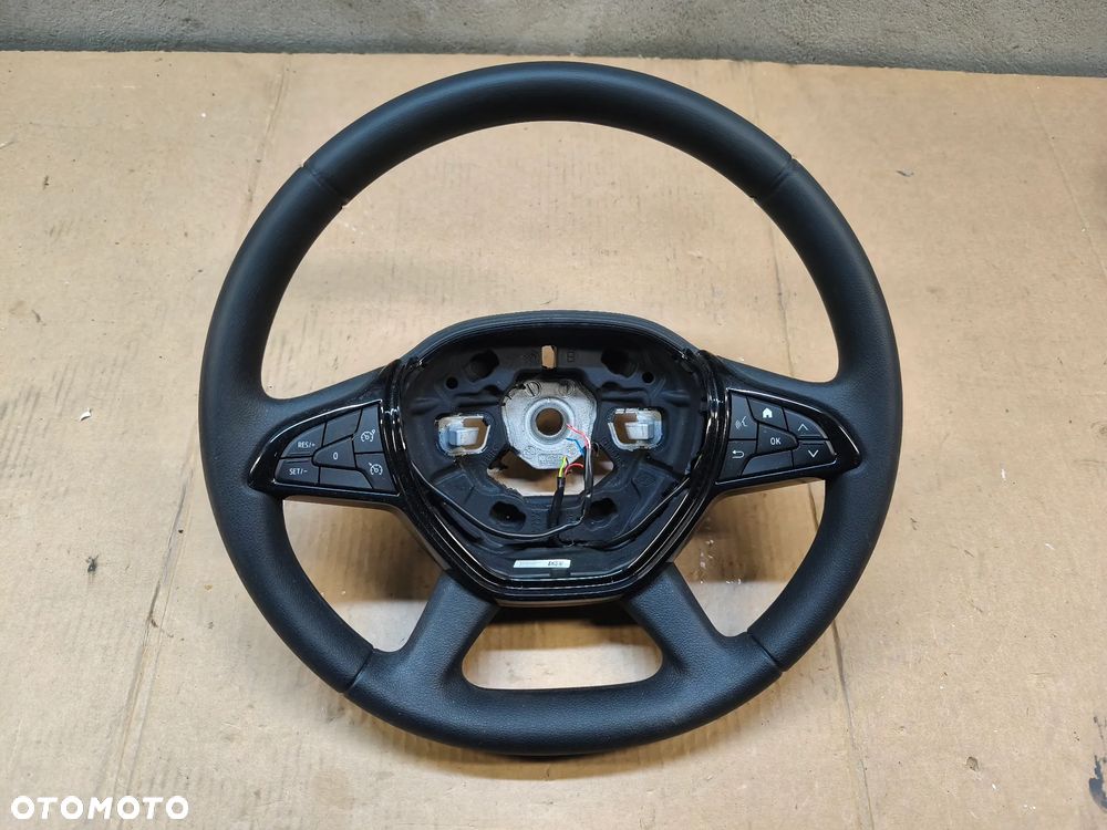 KIEROWNICA MULTIFUNKCYJNA DACIA SANDERO III - 1