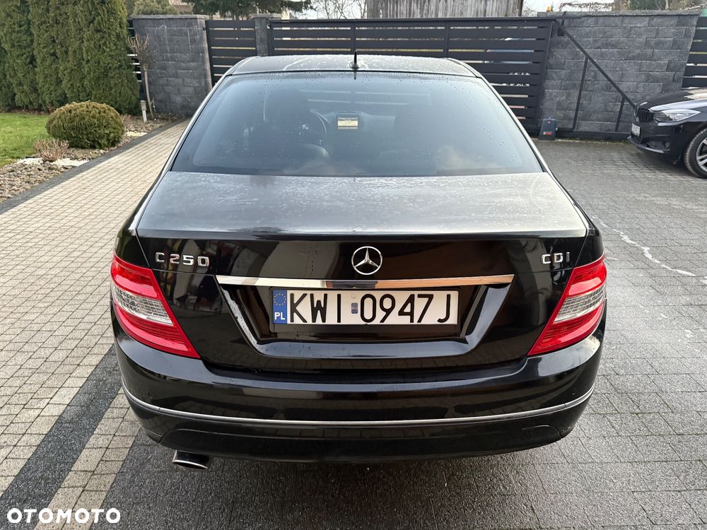 Mercedes-Benz Klasa C 250 CDI 7G-TRONIC Avantgarde Edition - 13