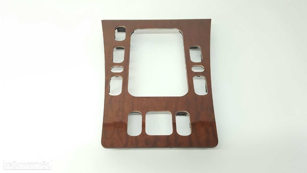 EMBELIZADOR MERCEDES CLASE E (W210) BERLINA DIESEL 320 CDI (210.026) - 1