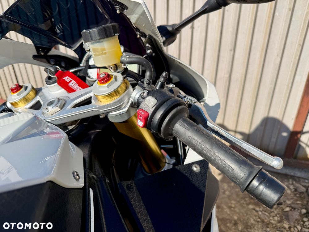 BMW S - 35