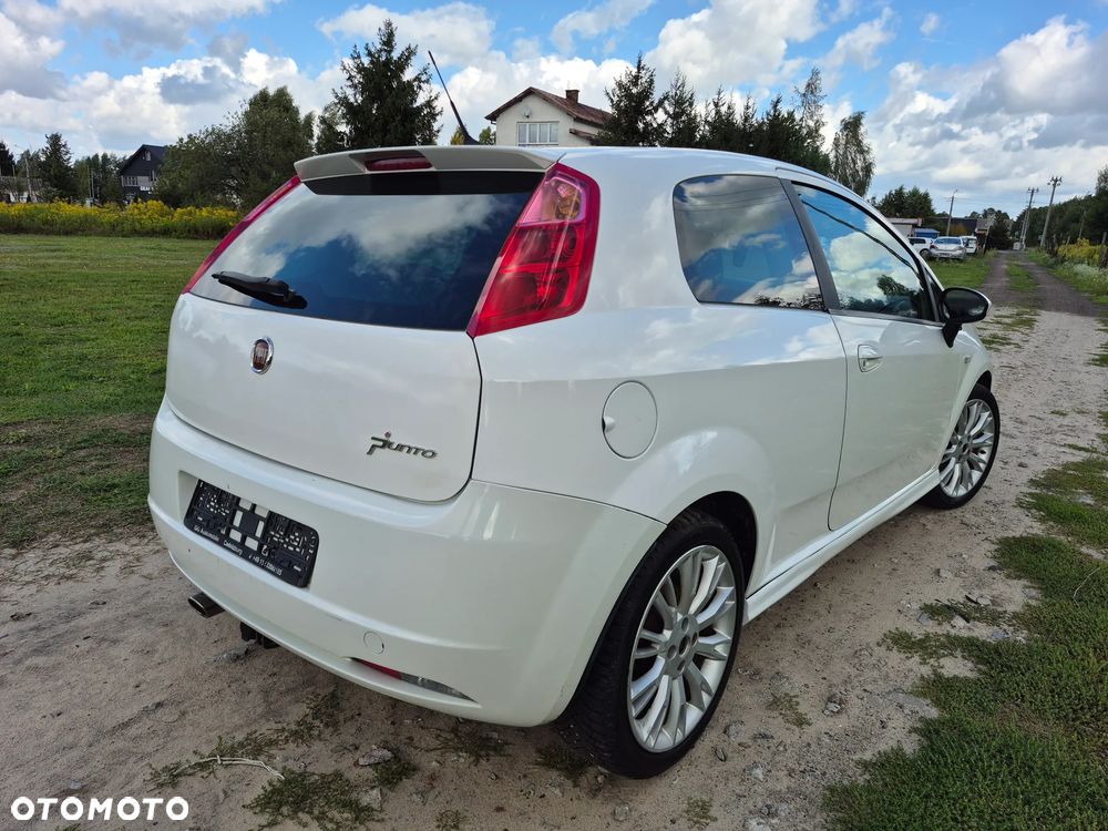 Fiat Grande Punto 1.4 T-Jet 16V Racing - 8