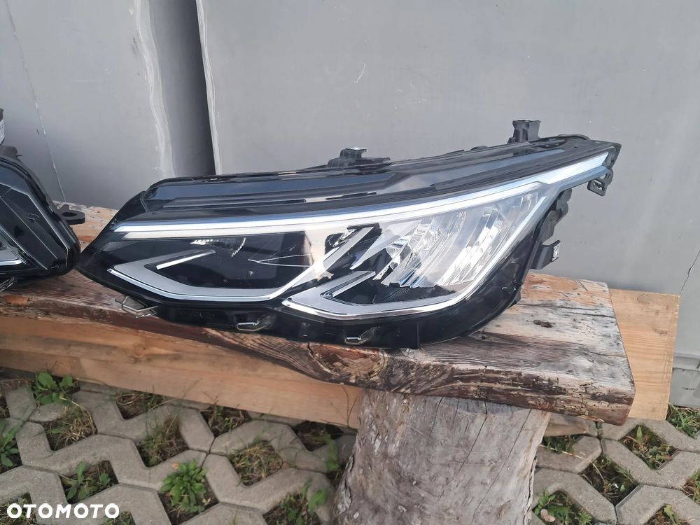 Lampa lampy led VW Golf VIII 8 5H1941005 5H1941006 igła - 2