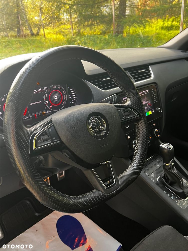 Skoda Octavia 2.0 TDI RS DSG - 28