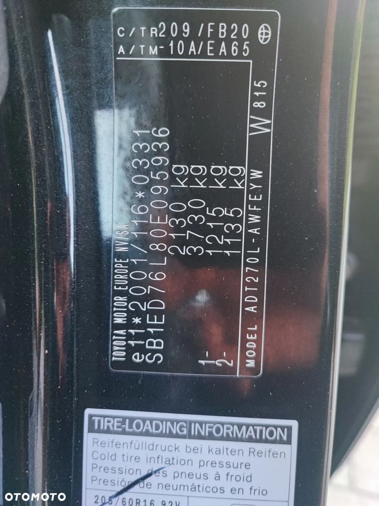Toyota Avensis 2.0 D-4D Premium - 18