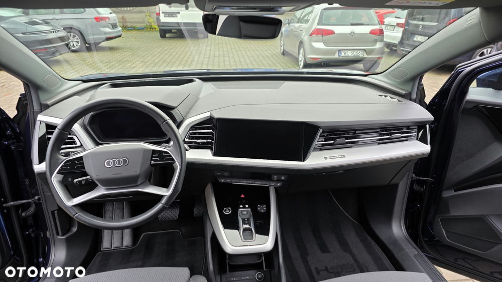 Audi Q4 e-tron - 11