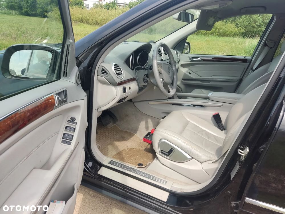 Mercedes-Benz GL - 8