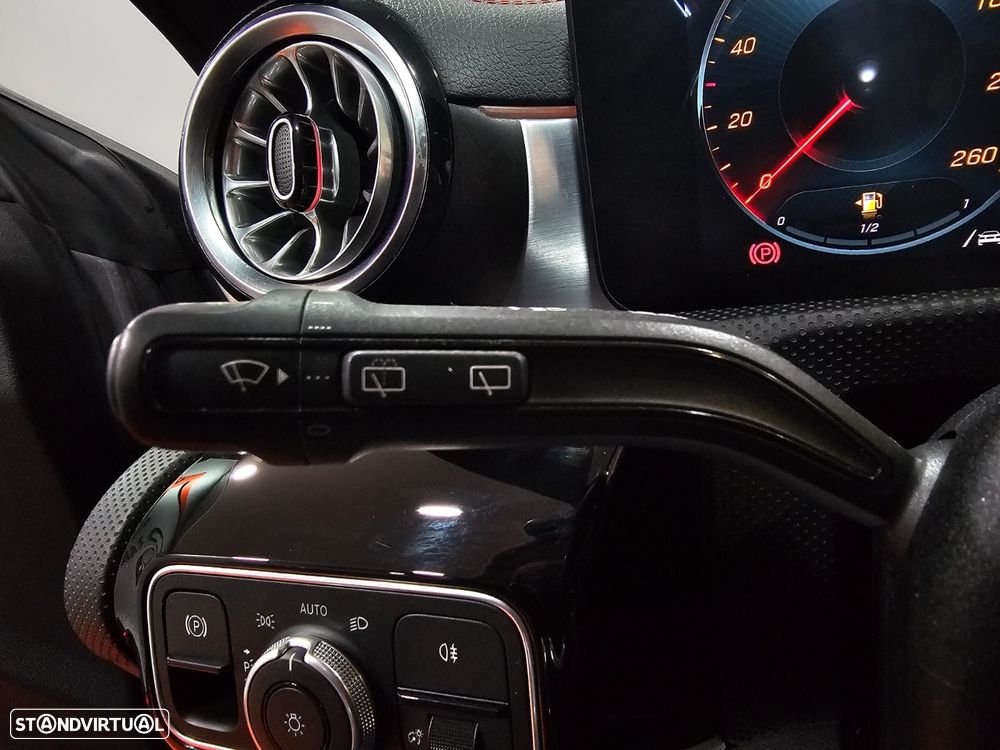 Mercedes-Benz CLA 180 - 17