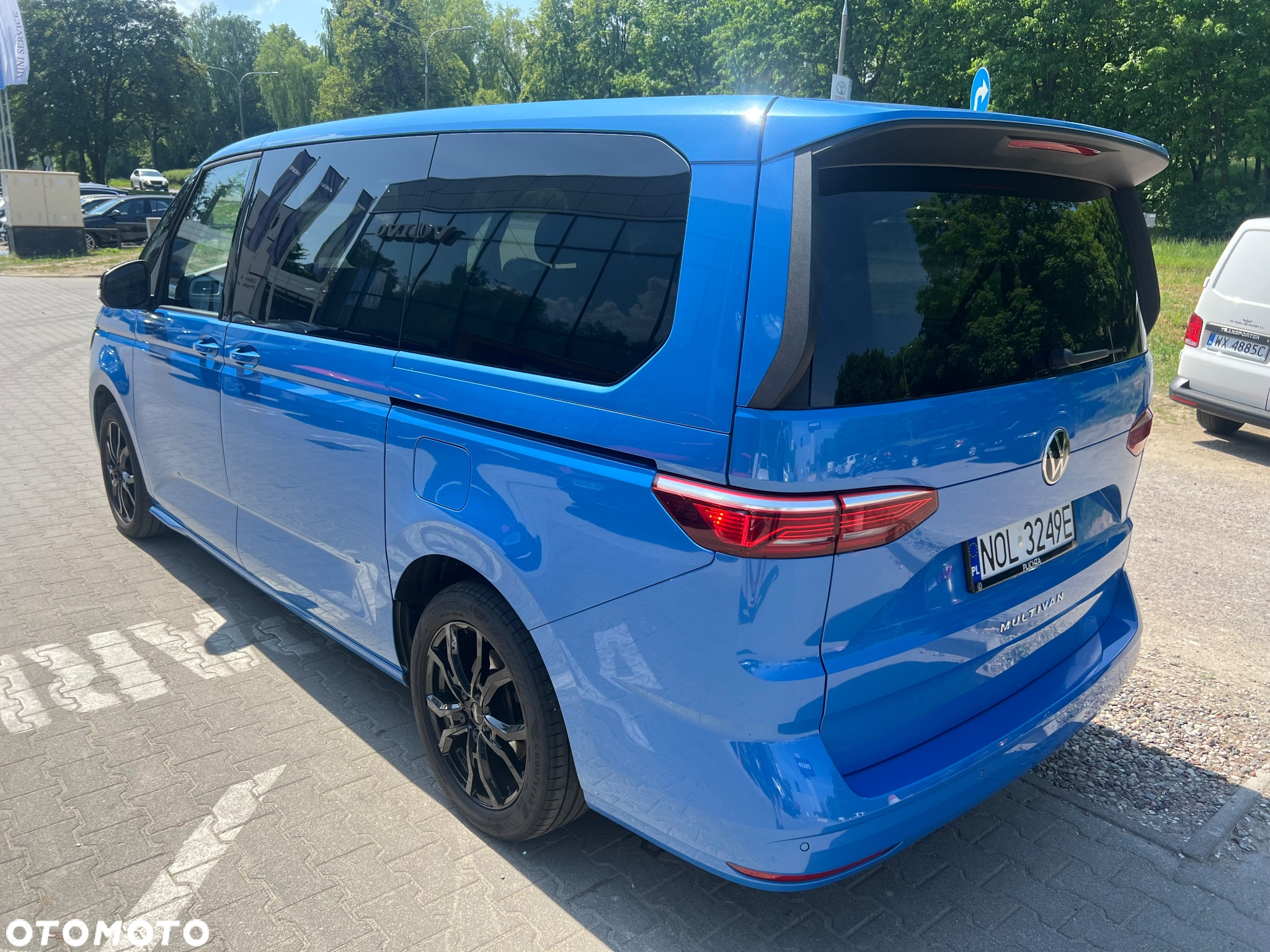 Volkswagen Multivan 2.0 TDI L2 Life DSG - 10