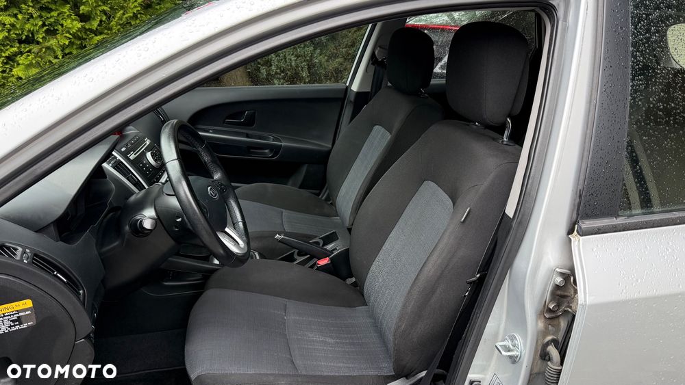 Kia Ceed 1.4 CVVT Attract - 21