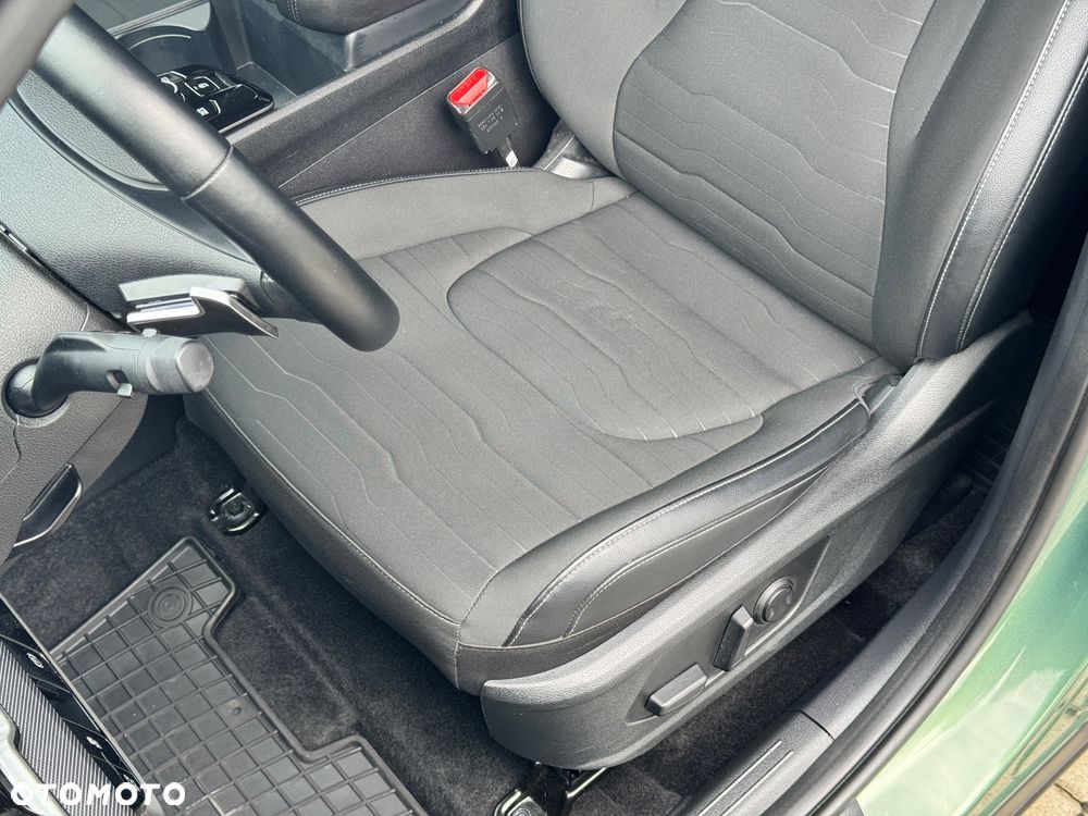 Kia Sportage 1.6 T-GDI MHEV Business Line 2WD DCT - 17