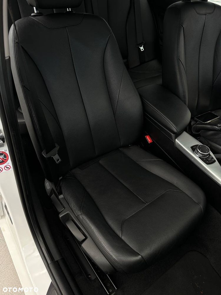 BMW Seria 1 118d Edition Metropolitan - 33