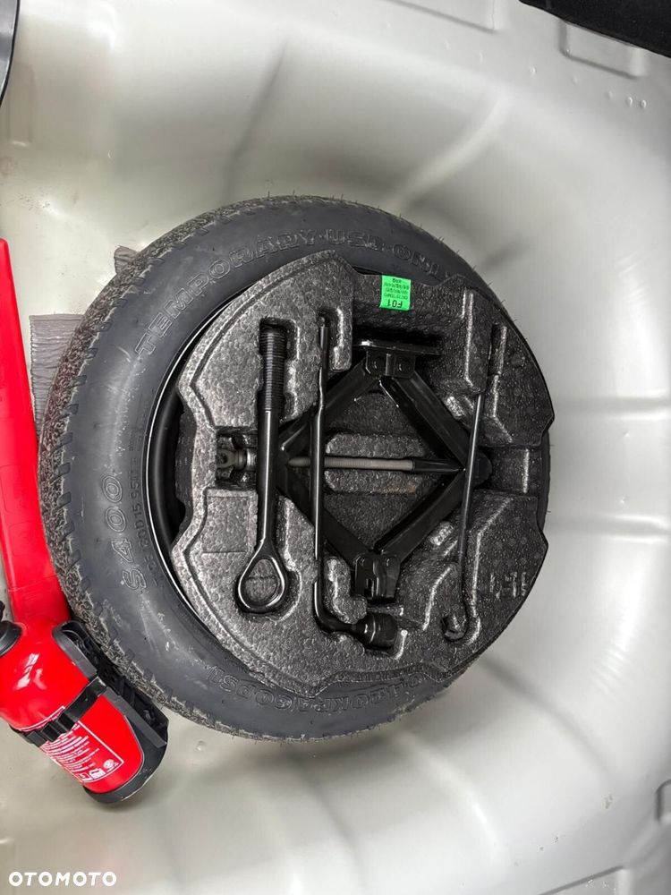 Hyundai Elantra - 28