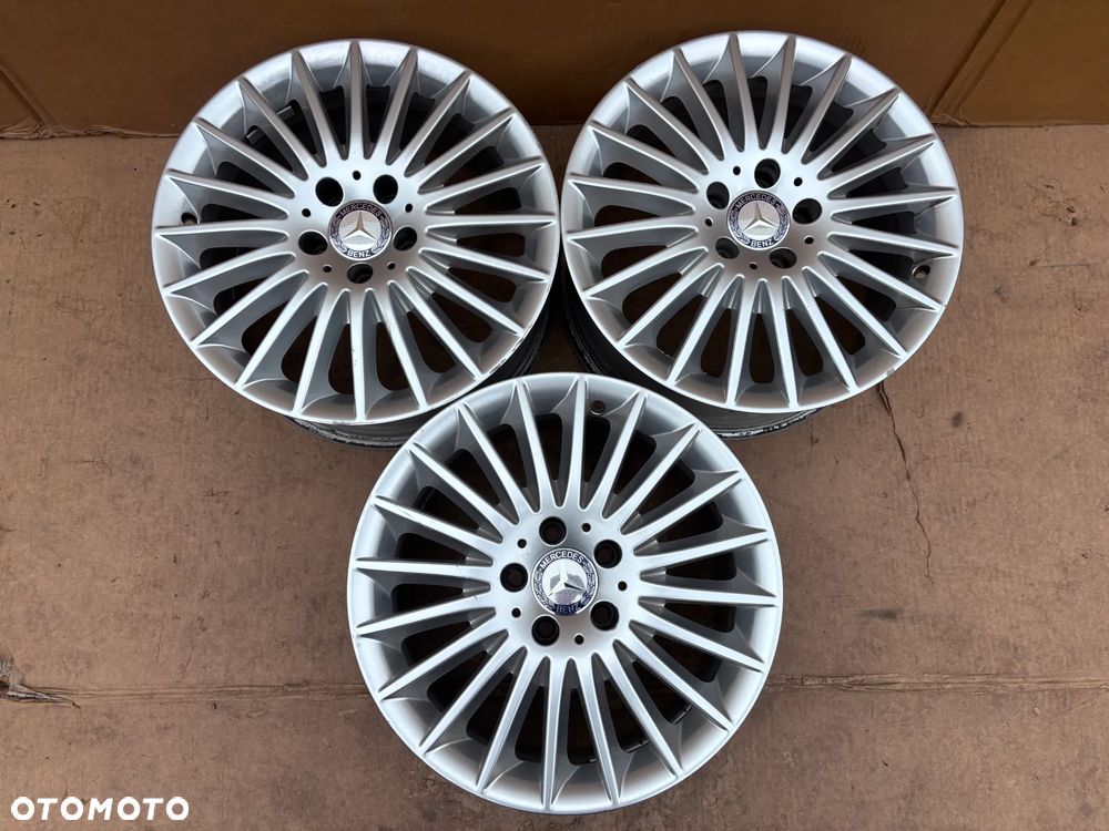 Mercedes E Klasa W212 Felga Aluminiowa 8J 17" ET48 5x112 8 17 A2124015402 - 1