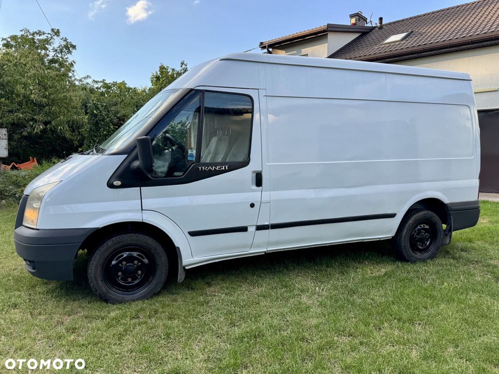 Ford Transit - 1