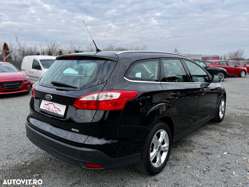 Ford Focus 1.6 TDCi DPF Champions Edition - 21