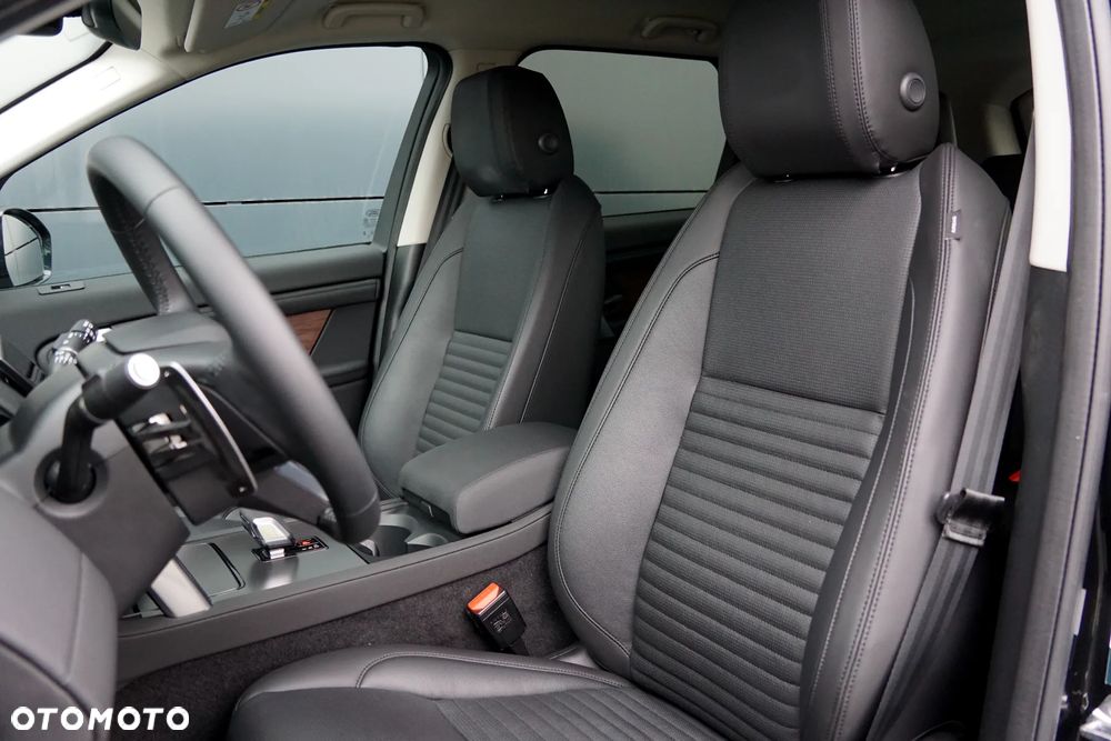 Land Rover Discovery Sport - 19