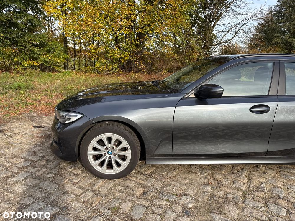 BMW Seria 3 320d Touring Advantage - 7