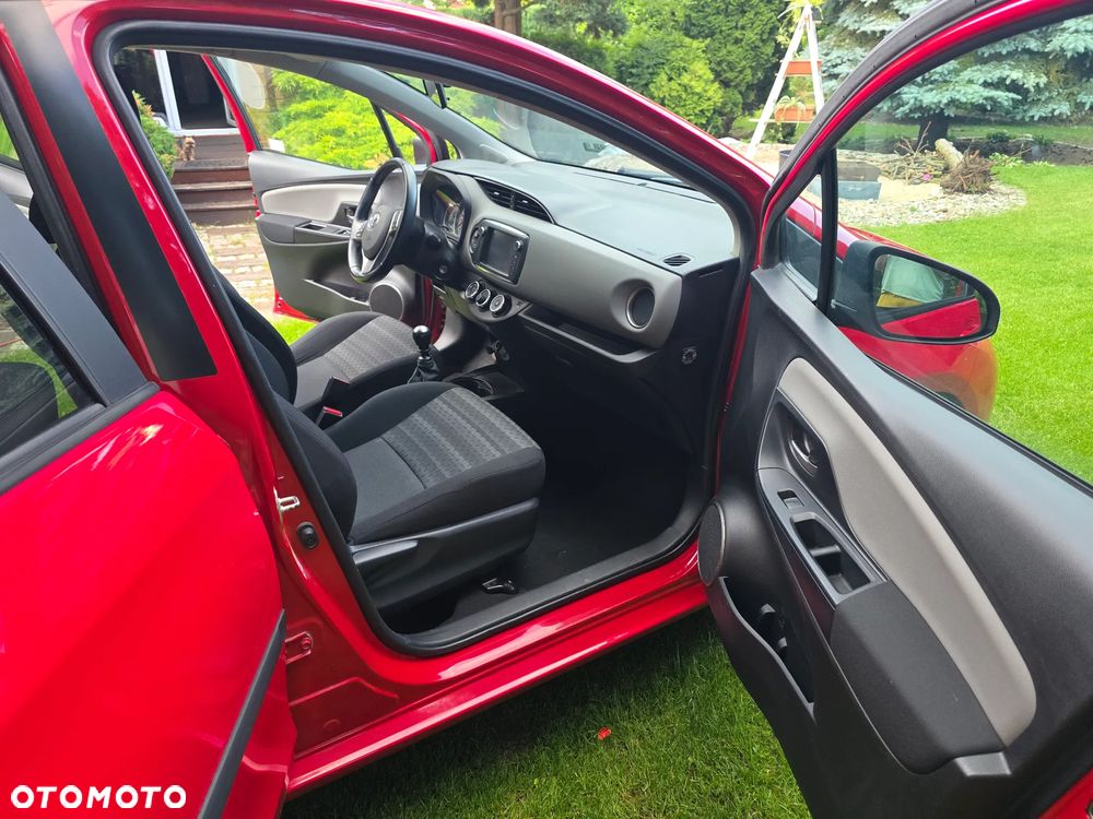 Toyota Yaris 1.33 Premium - 5