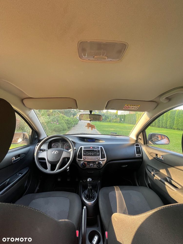 Hyundai i20 - 10