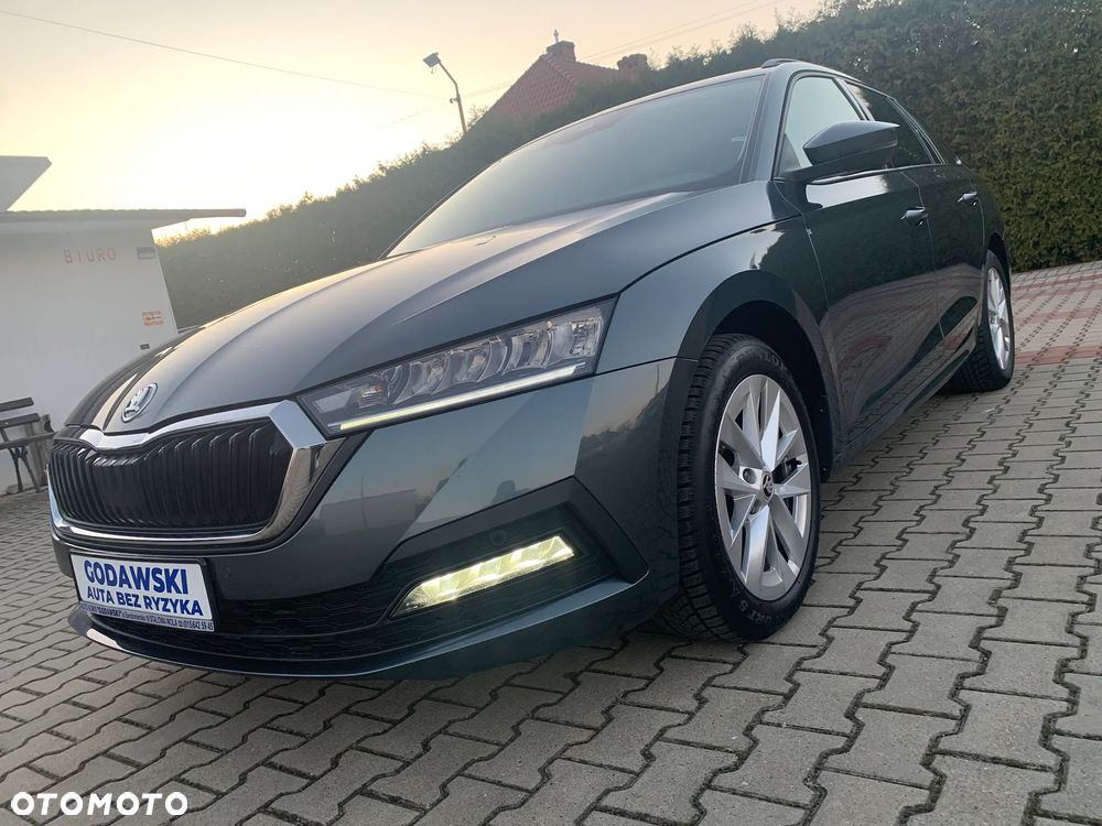 Skoda Octavia 2.0 TDI Ambition DSG - 2