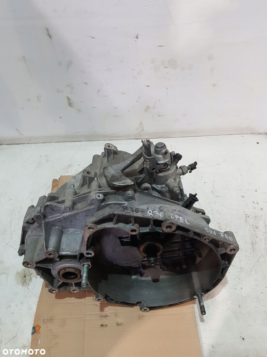 SKRZYNIA BIEGÓW F40 OPEL VECTRA C SIGNUM ASTRA SAAB 1.9 CDTI - 2